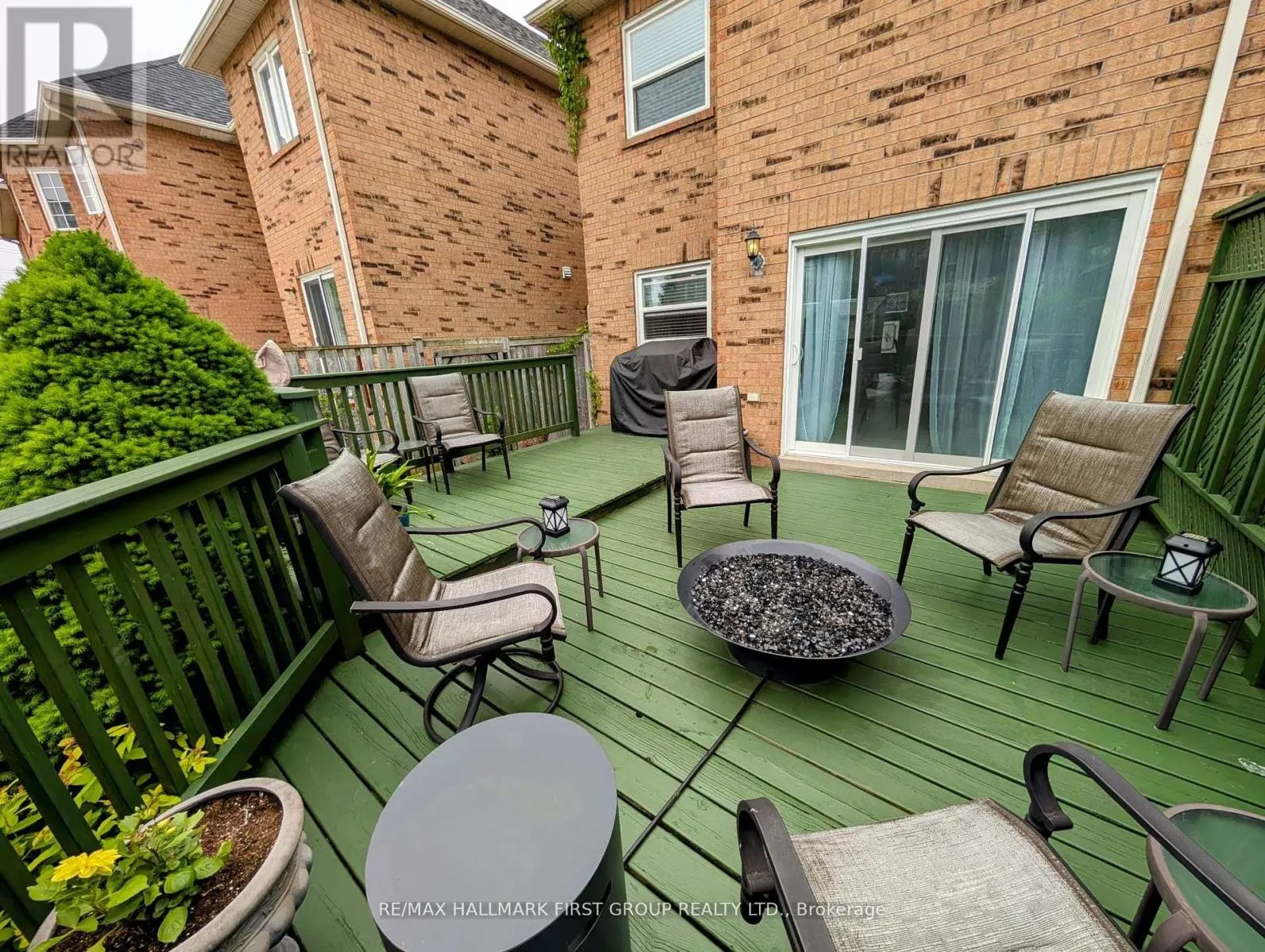 74 DOOLEY CRESCENT