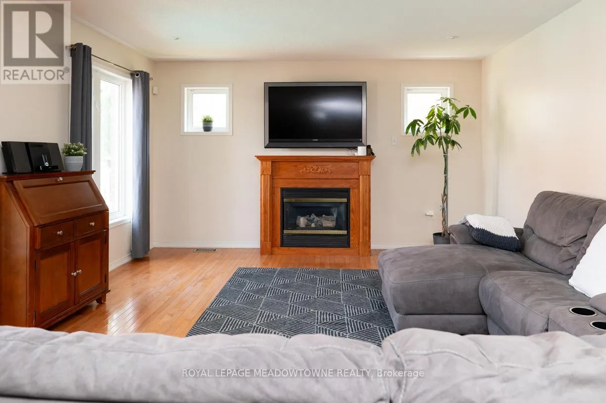 49 MONTEBELLO CRESCENT