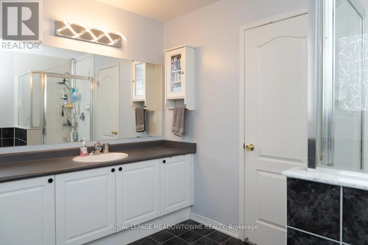 49 MONTEBELLO CRESCENT