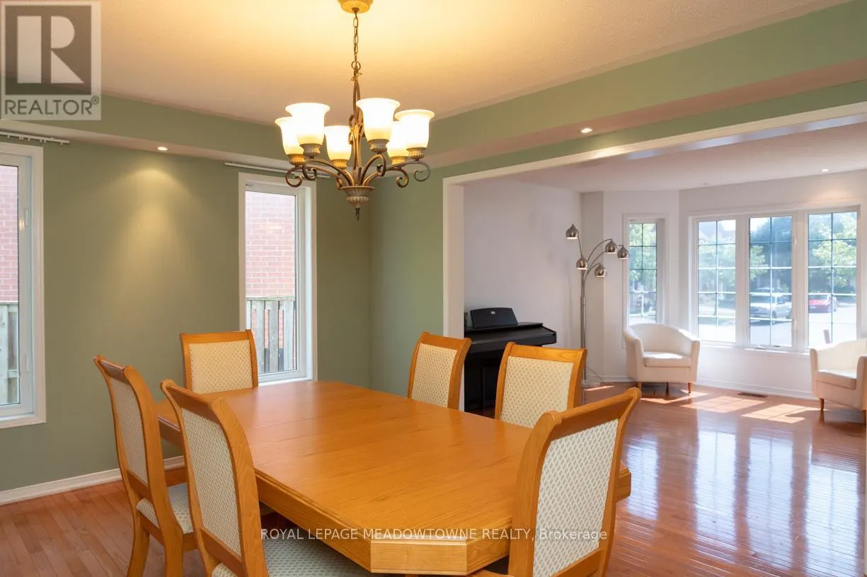49 MONTEBELLO CRESCENT