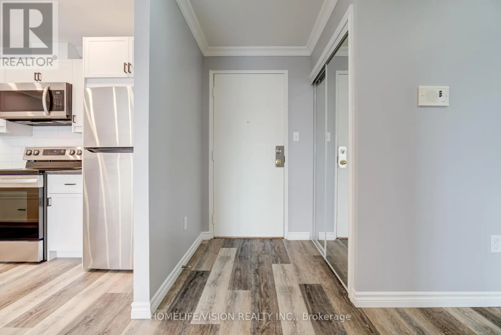 130-136 KING STREET E