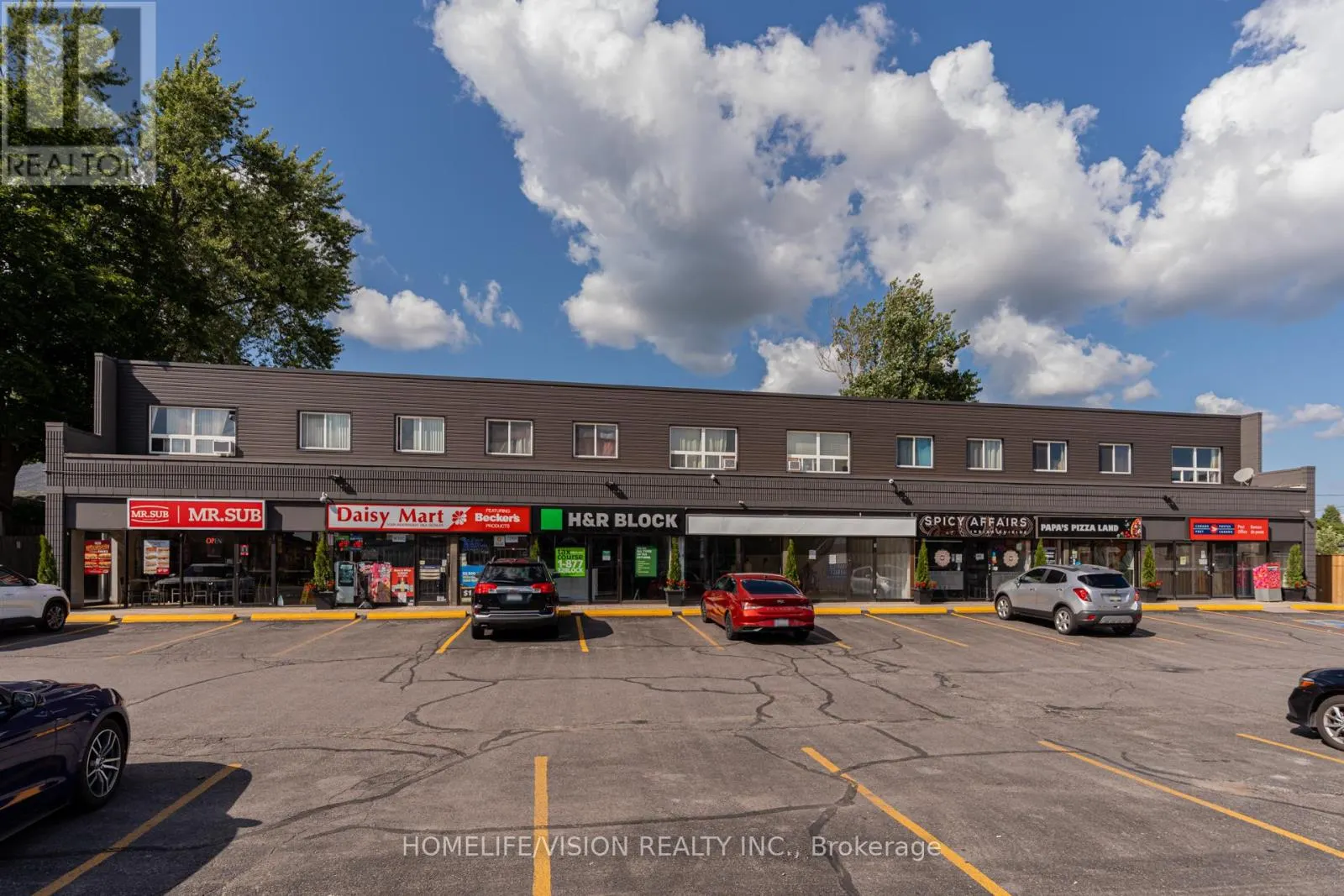 130-136 KING STREET E