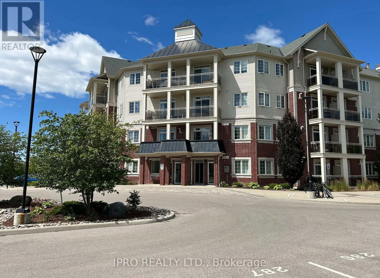 202 - 80 ASPEN SPRINGS DRIVE