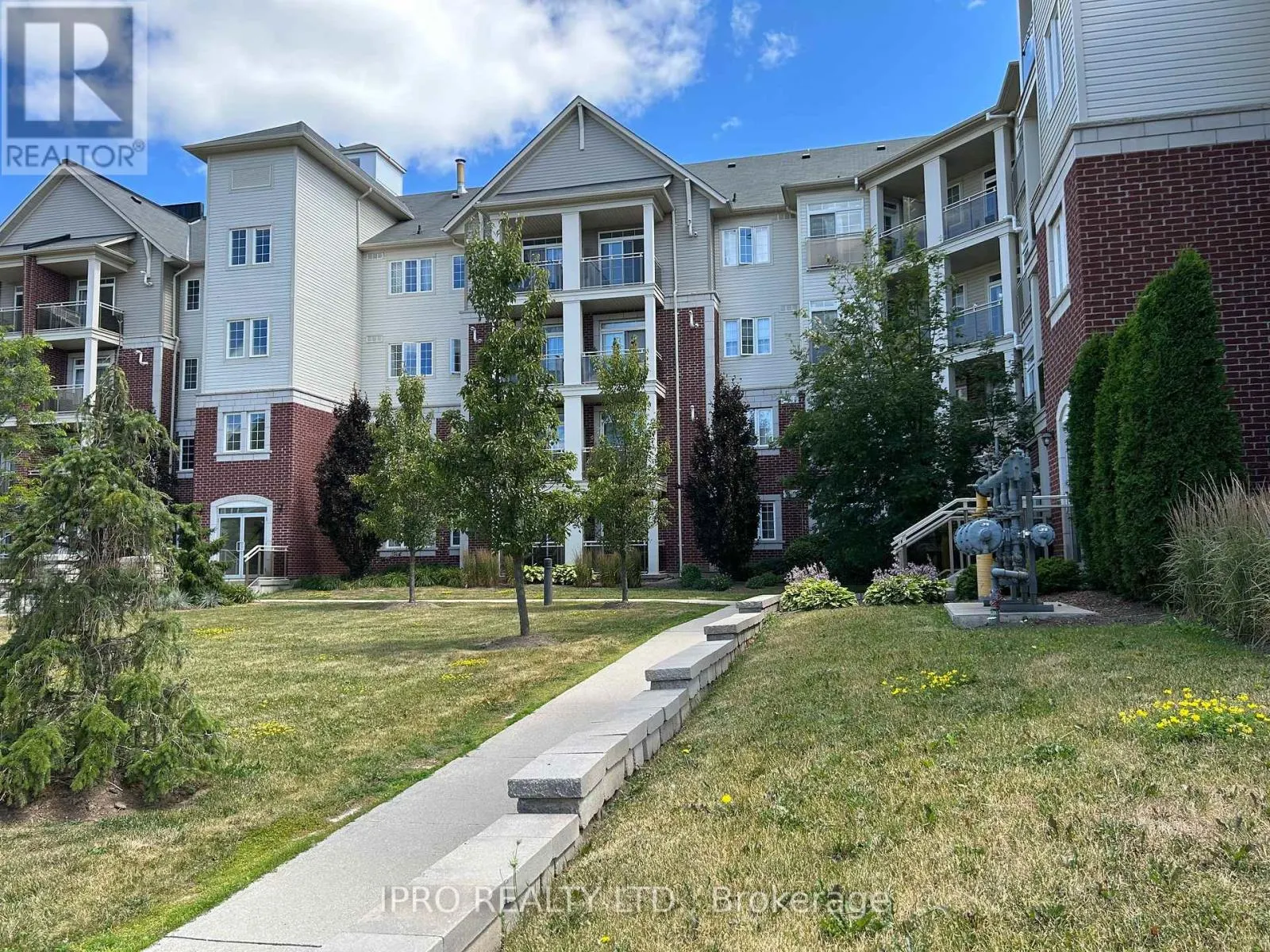 202 - 80 ASPEN SPRINGS DRIVE