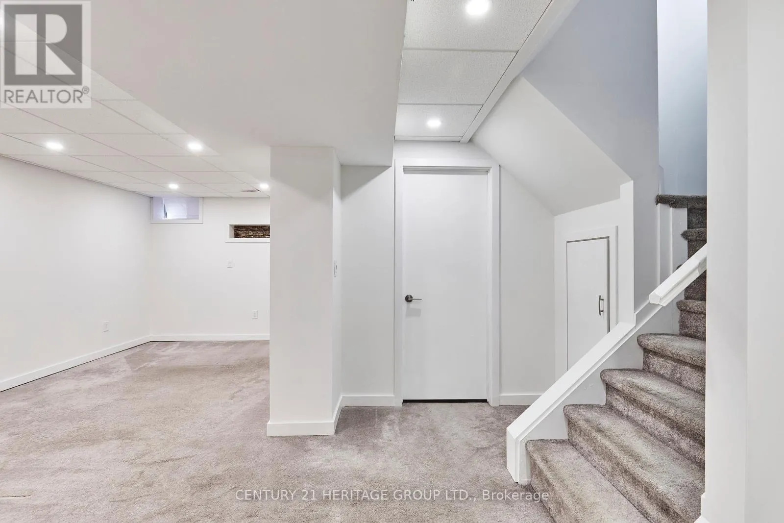 21 TUCKER ROAD