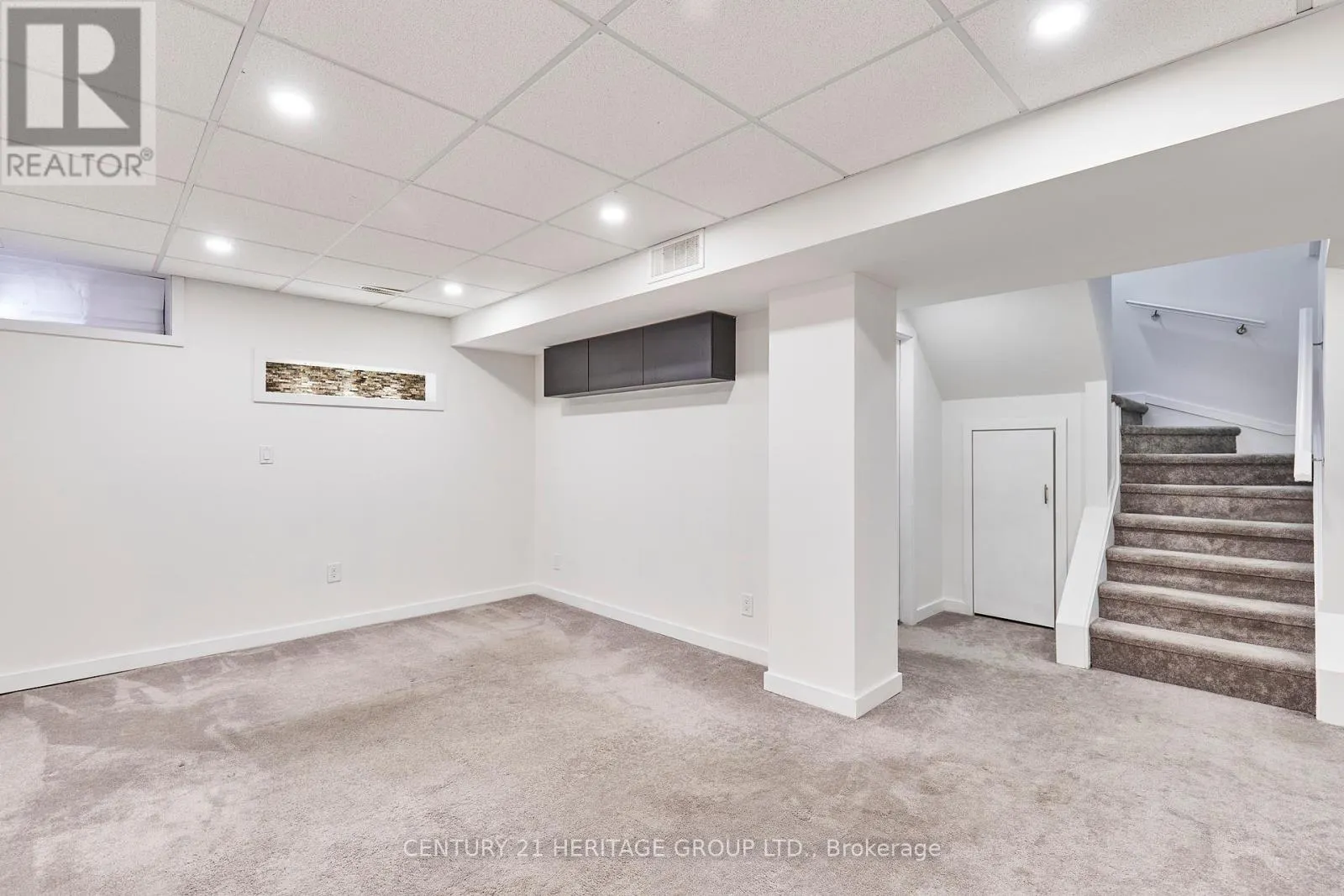21 TUCKER ROAD