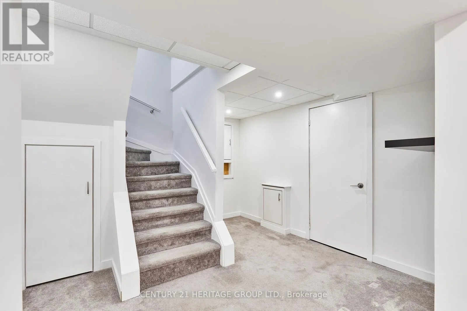 21 TUCKER ROAD
