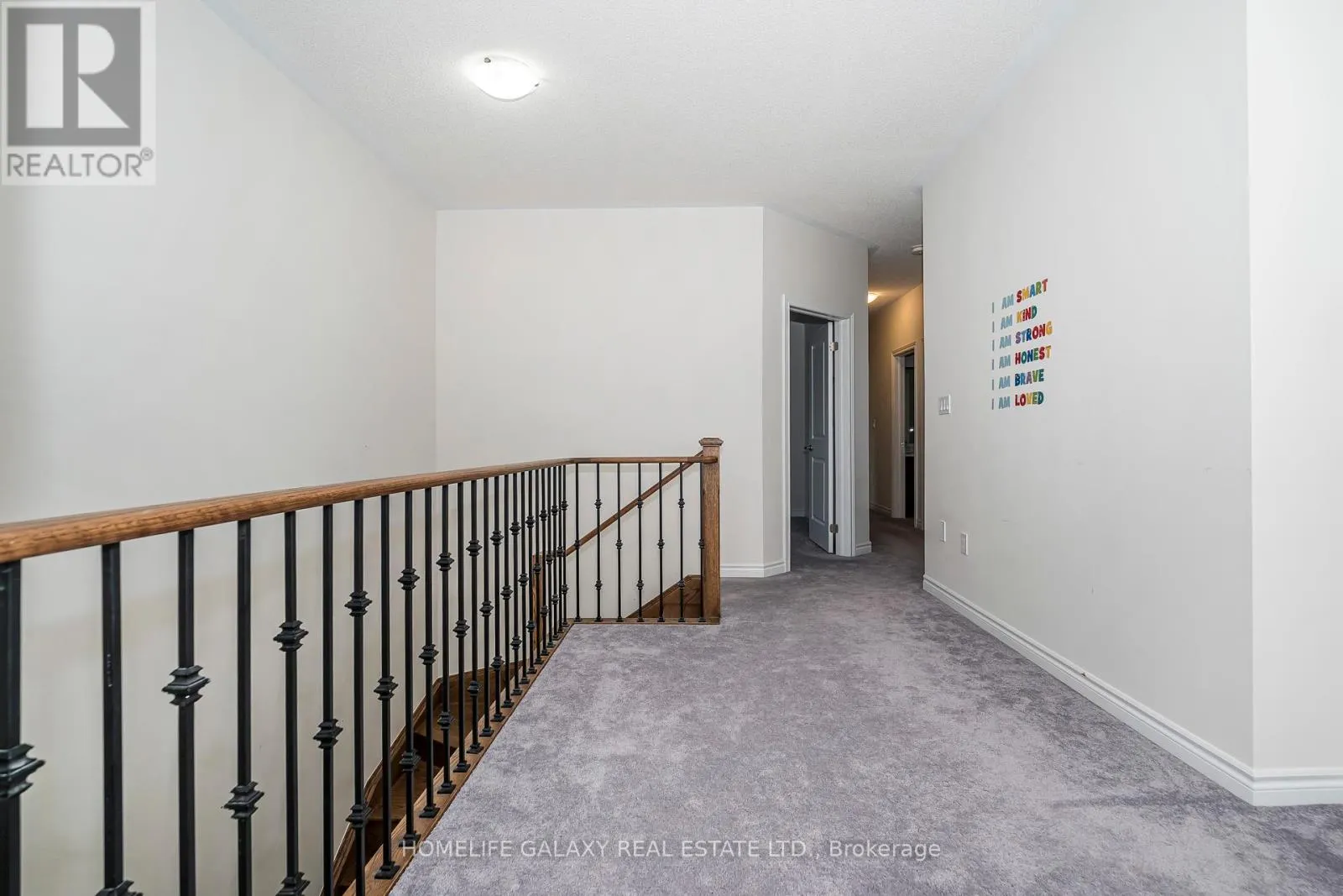 29 BROMFIELD STREET