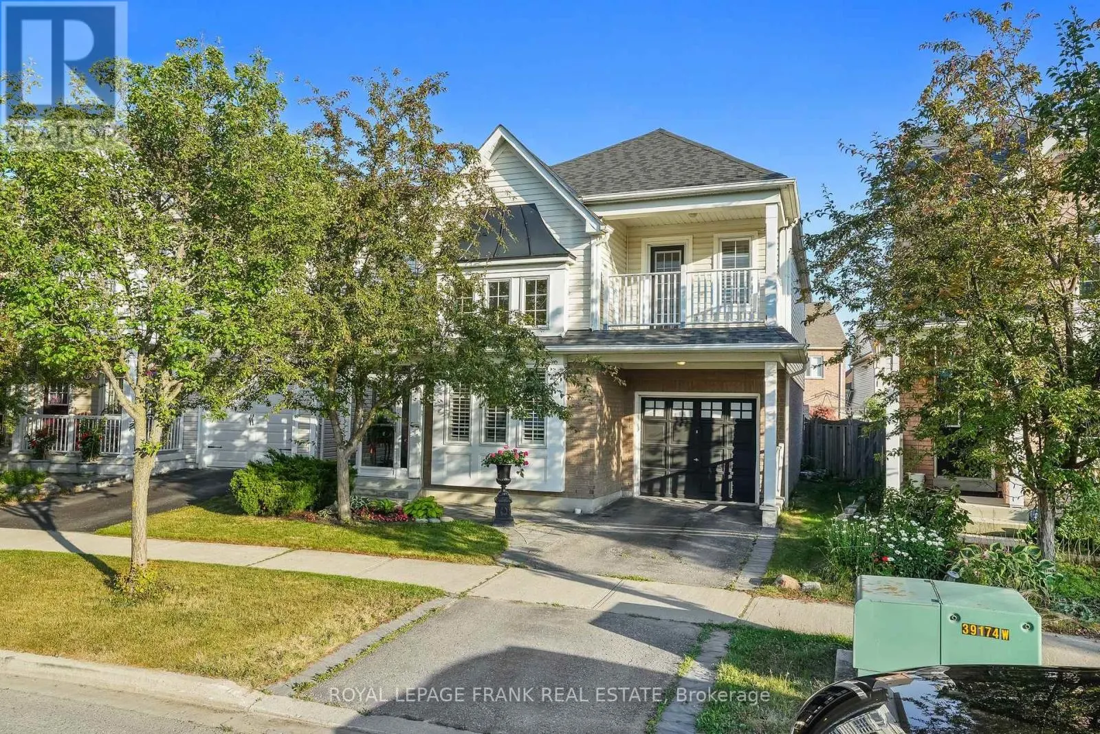 9 HOLLOWAY DRIVE