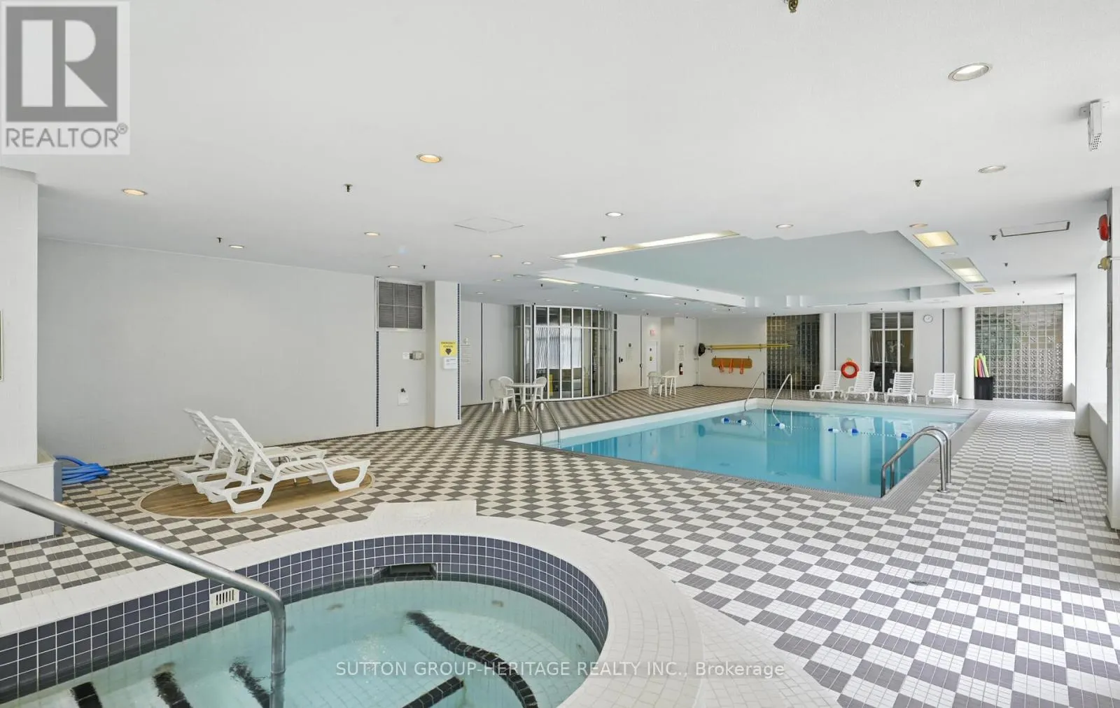 311 - 45 CUMBERLAND LANE