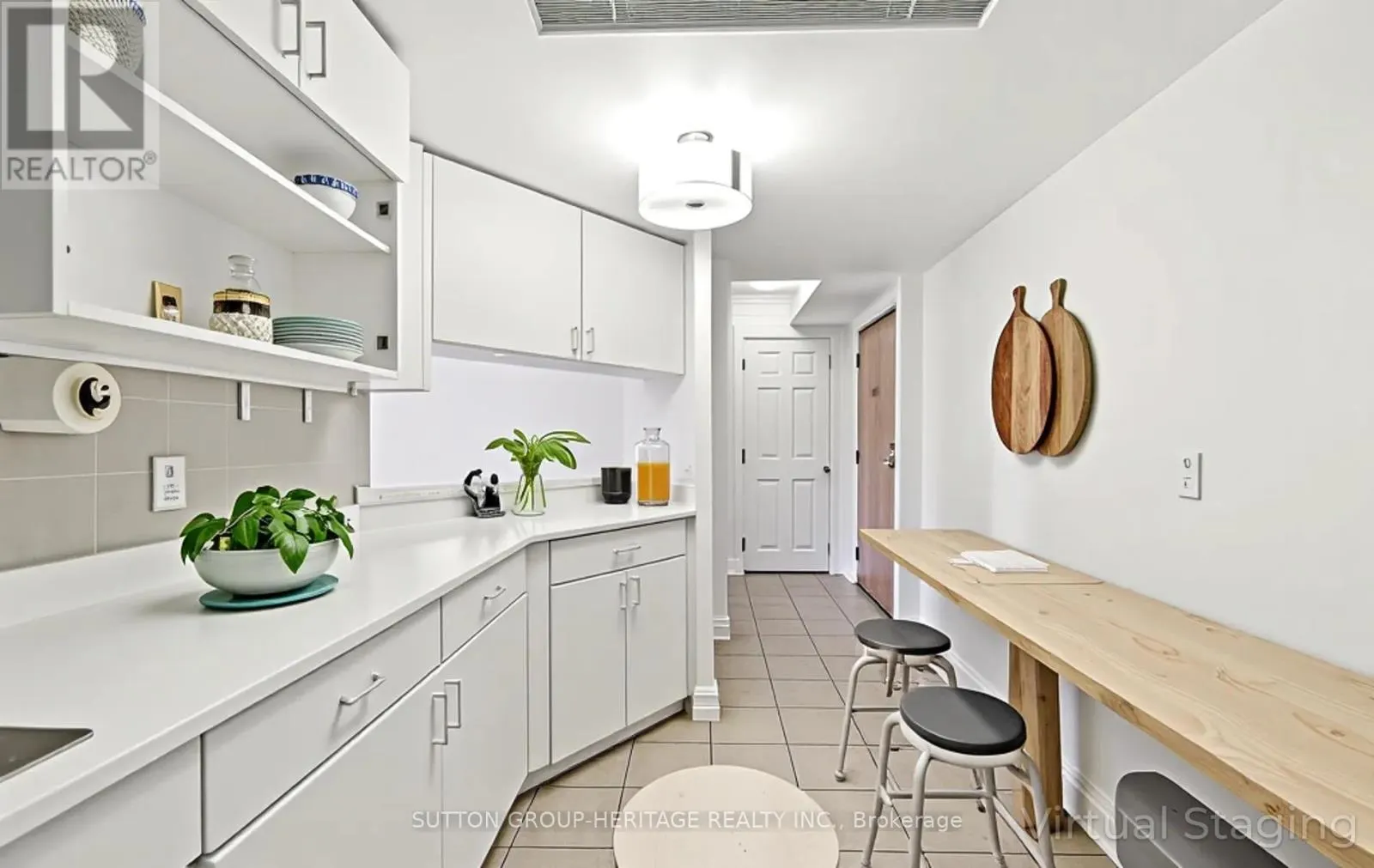 311 - 45 CUMBERLAND LANE