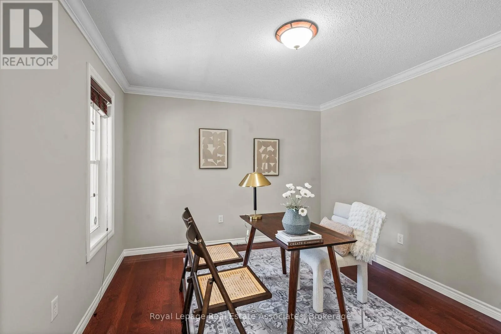 10 WESTACOTT CRESCENT