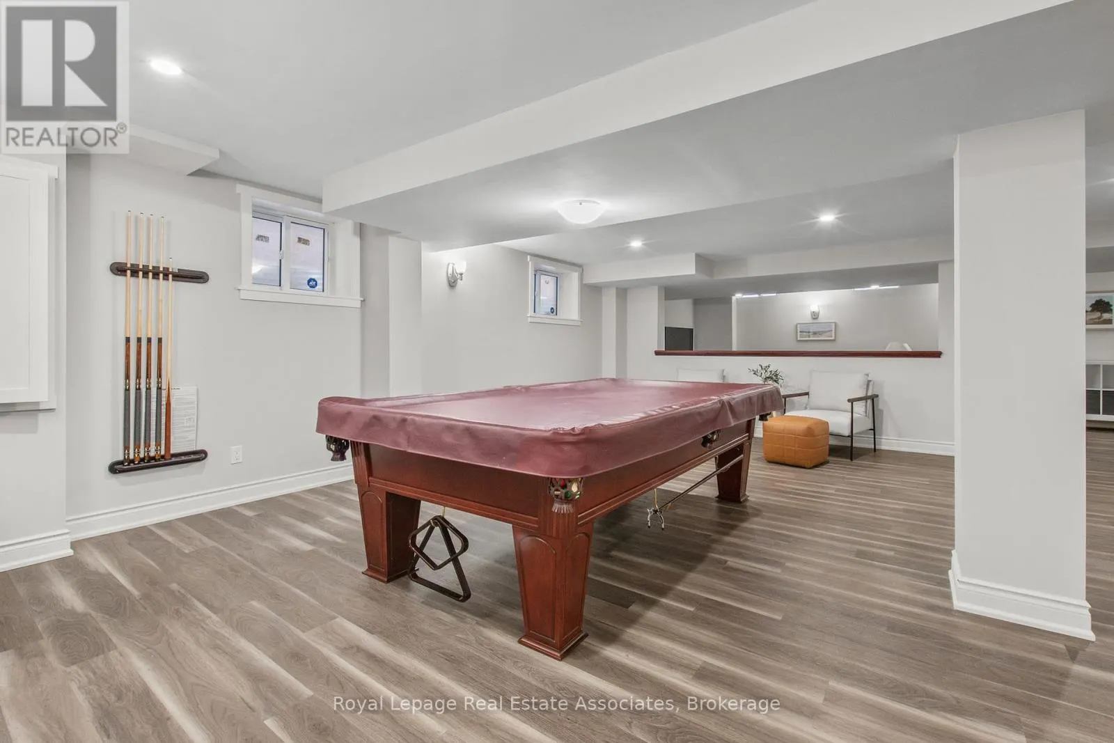 10 WESTACOTT CRESCENT