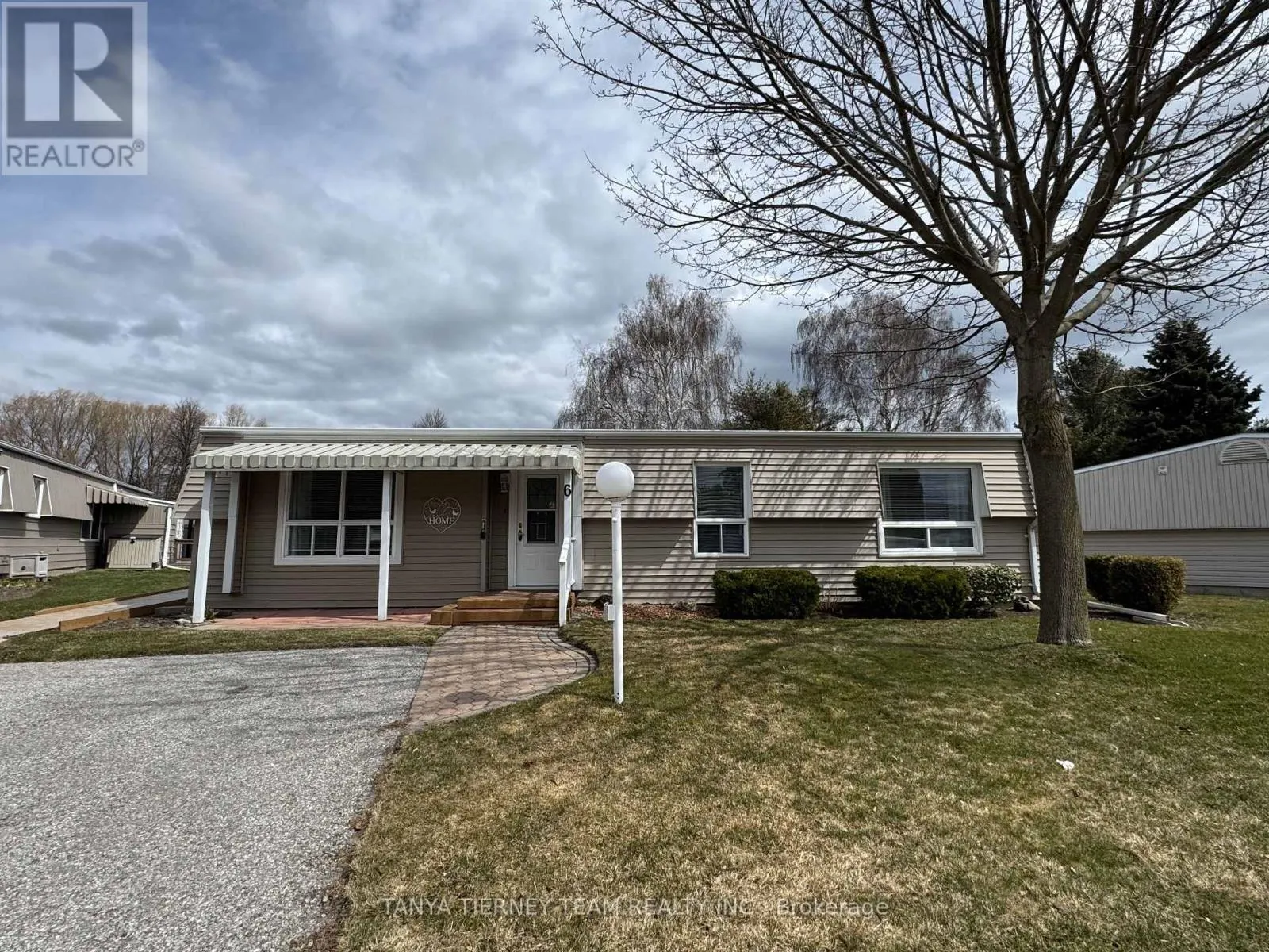 6 THE COVE ROAD
