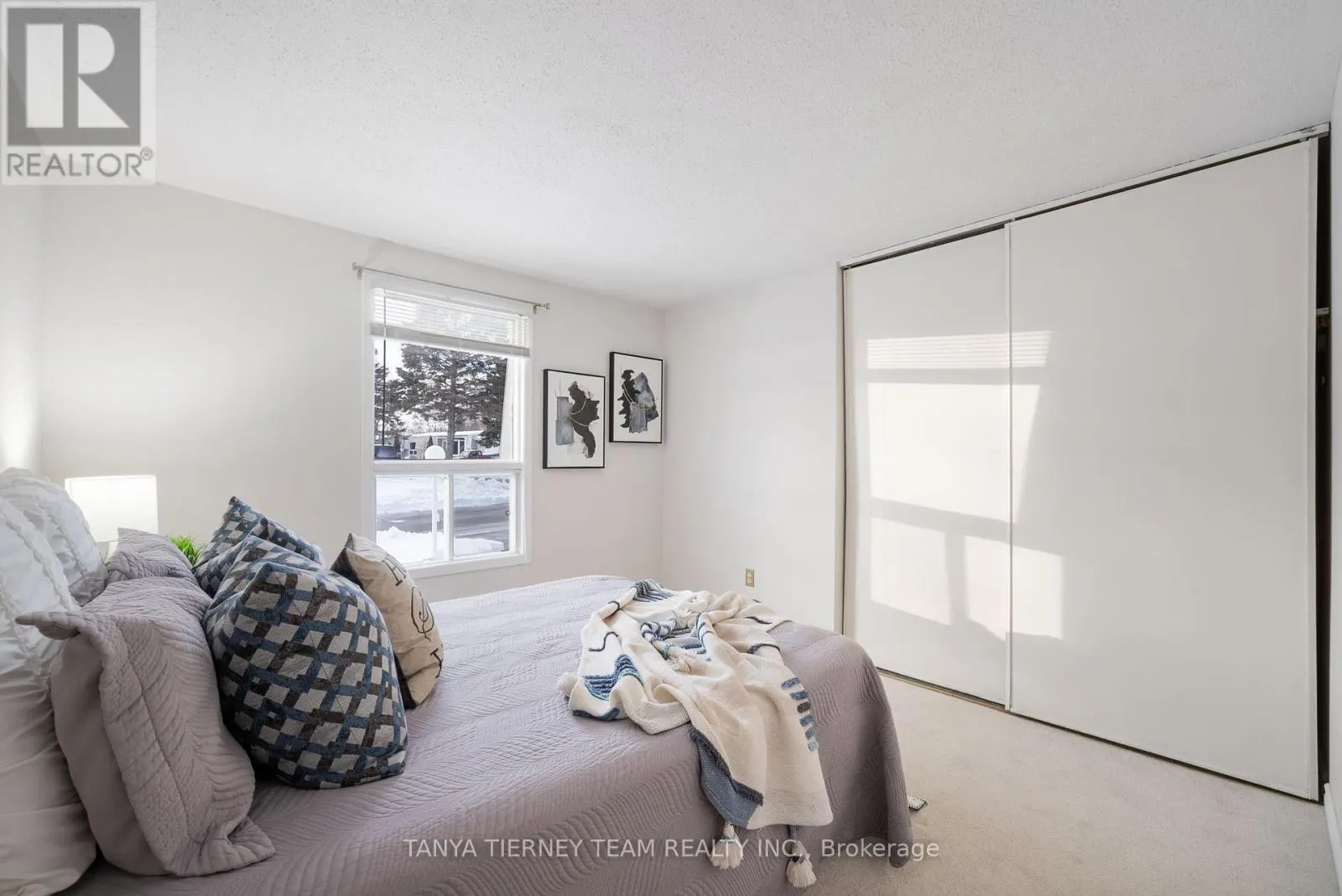 6 THE COVE ROAD