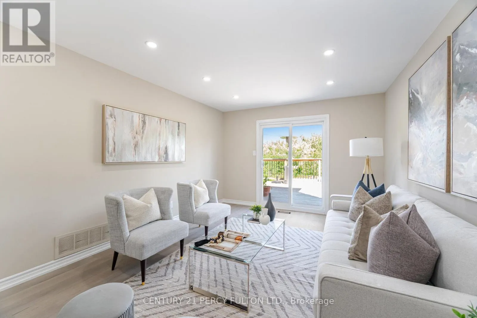 6 BRAY DRIVE