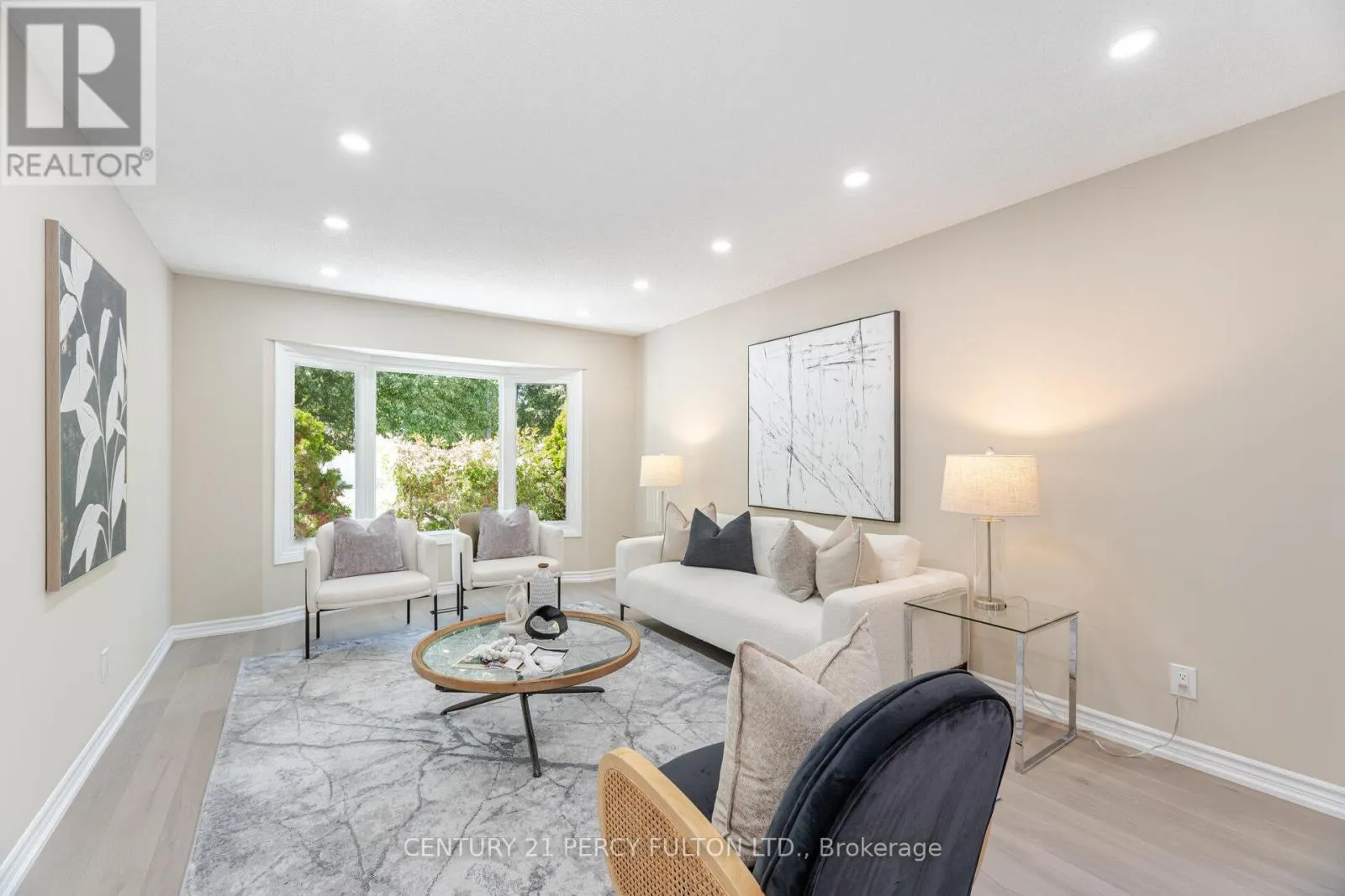 6 BRAY DRIVE
