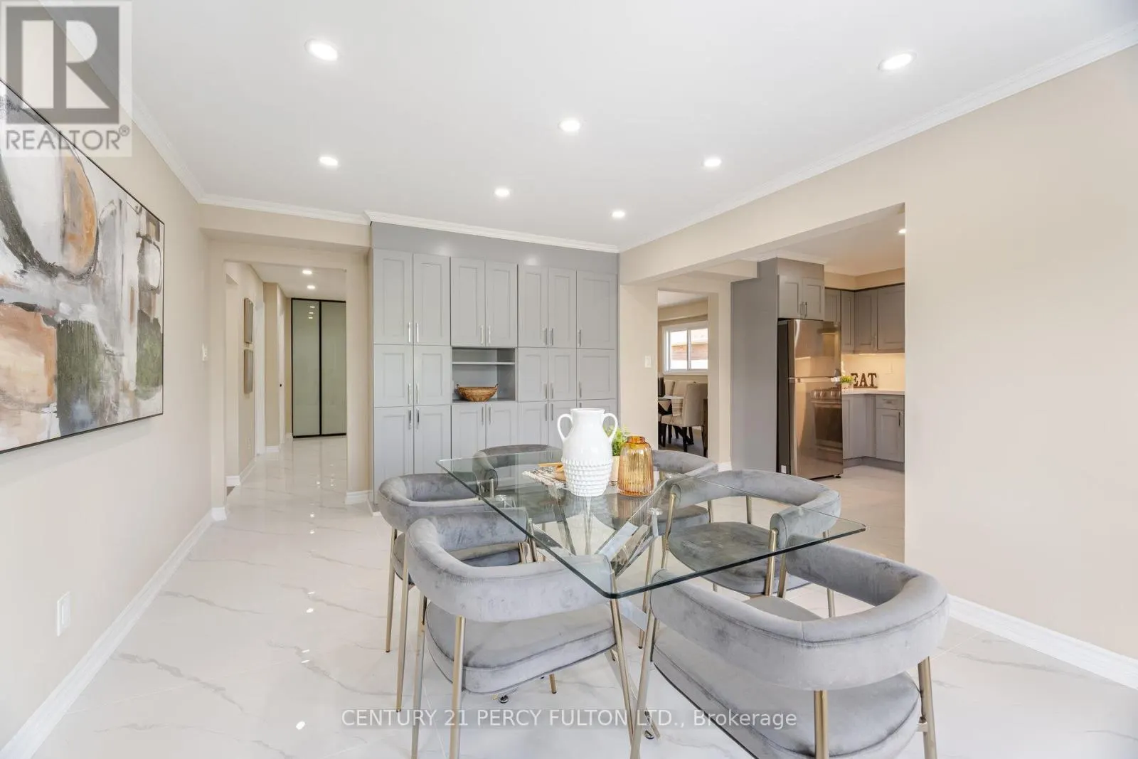 6 BRAY DRIVE