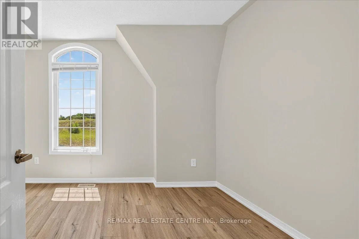 1373 SALEM ROAD N