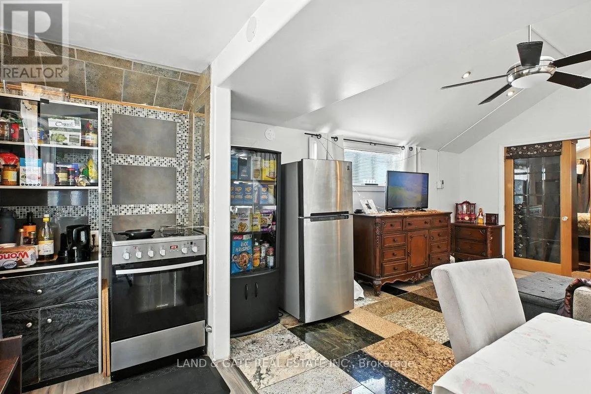 519 KINGSTON ROAD W