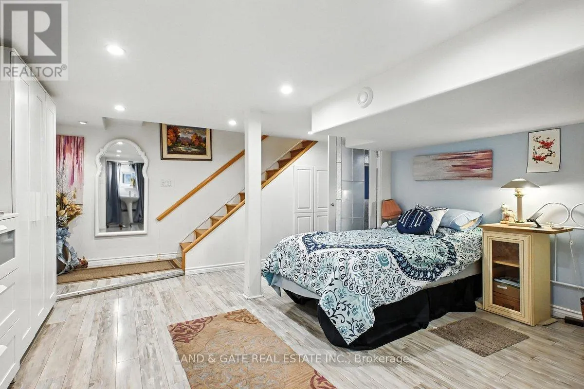 519 KINGSTON ROAD W