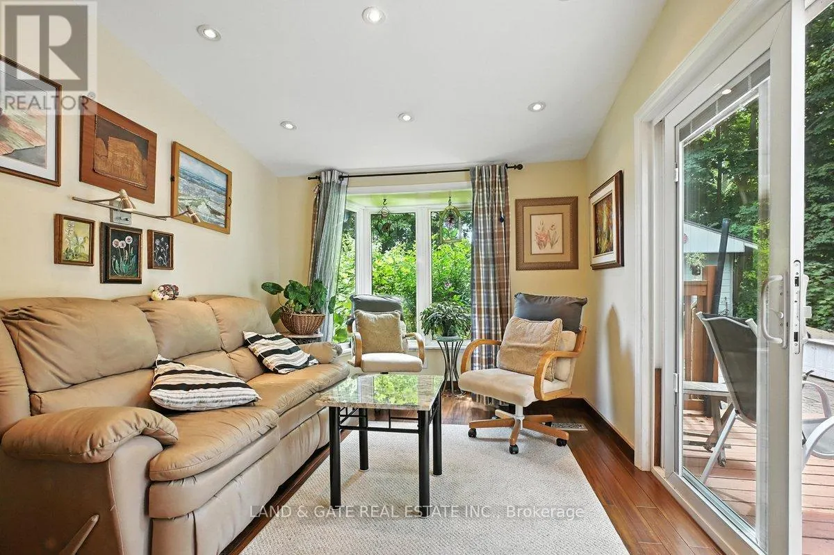 519 KINGSTON ROAD W