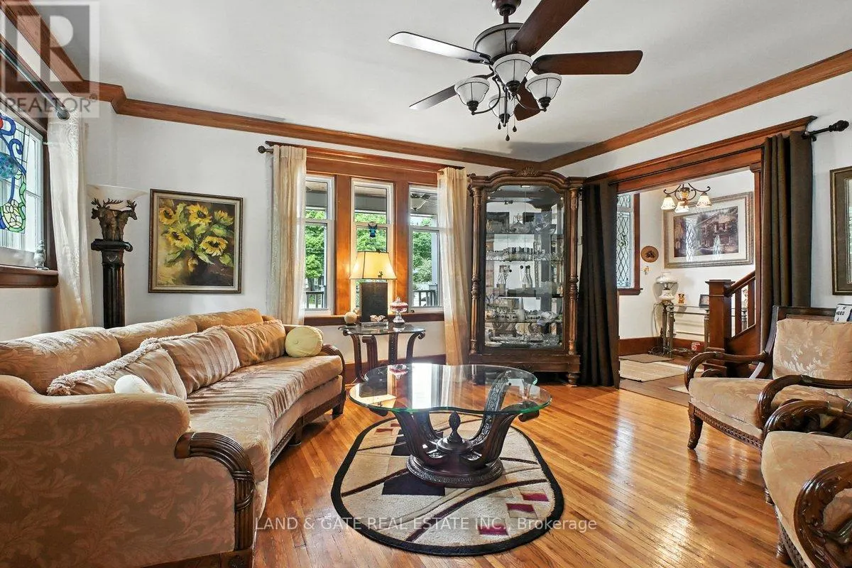 519 KINGSTON ROAD W