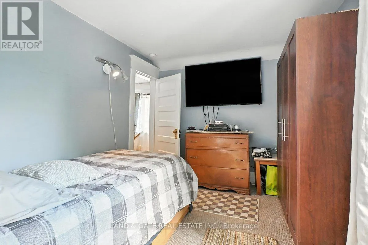 519 KINGSTON ROAD W