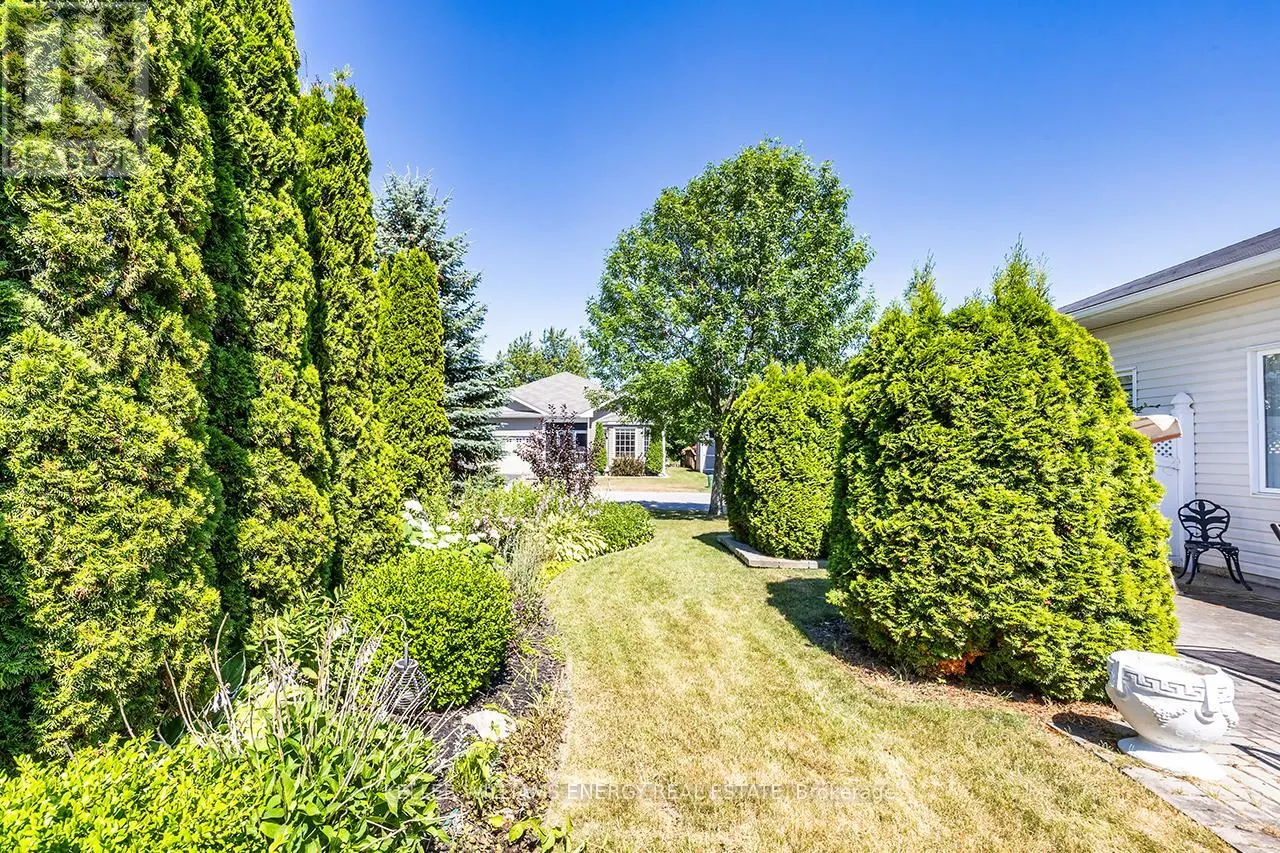 16 KISSINGBRIDGE LANE