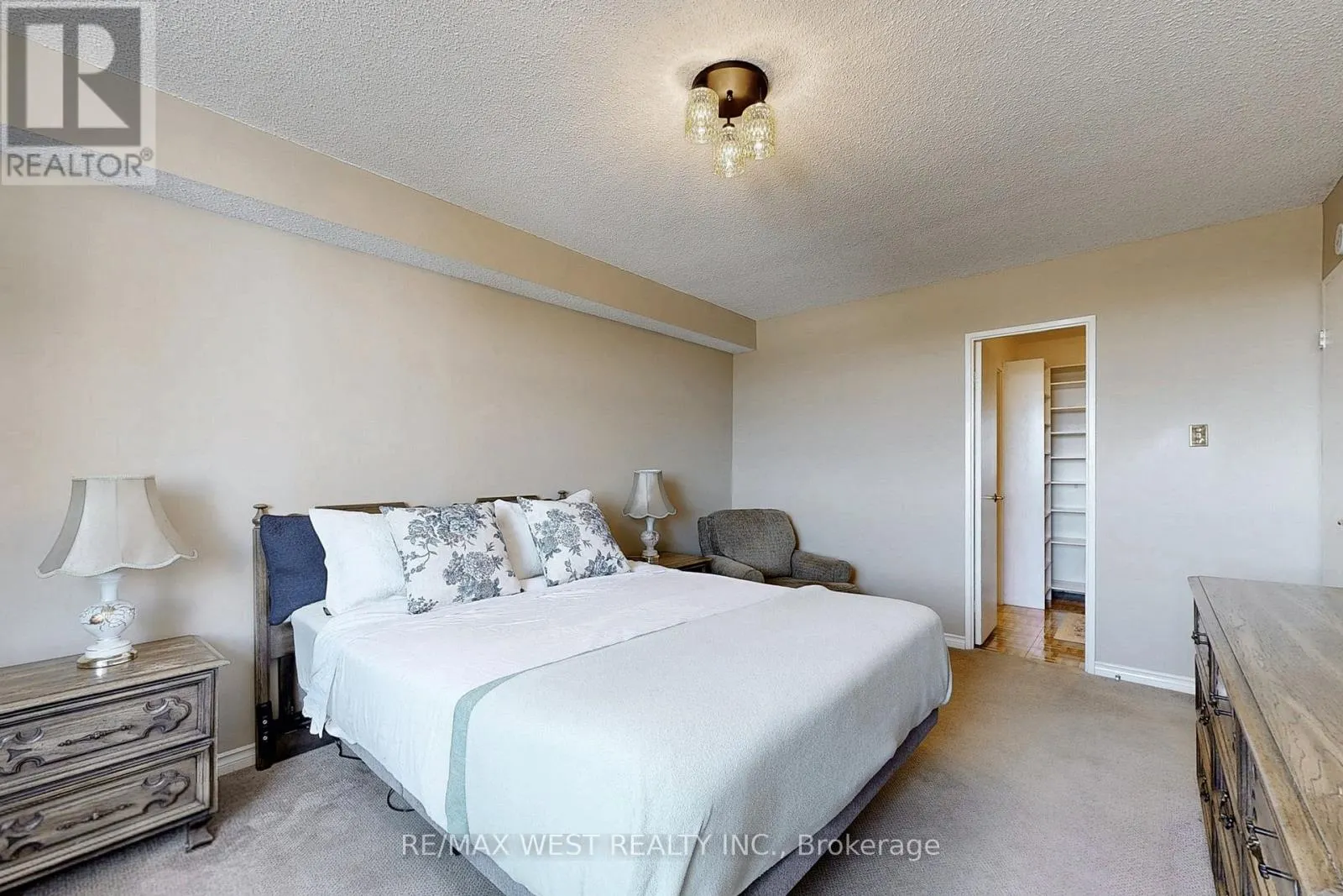 1207 - 44 FALBY COURT
