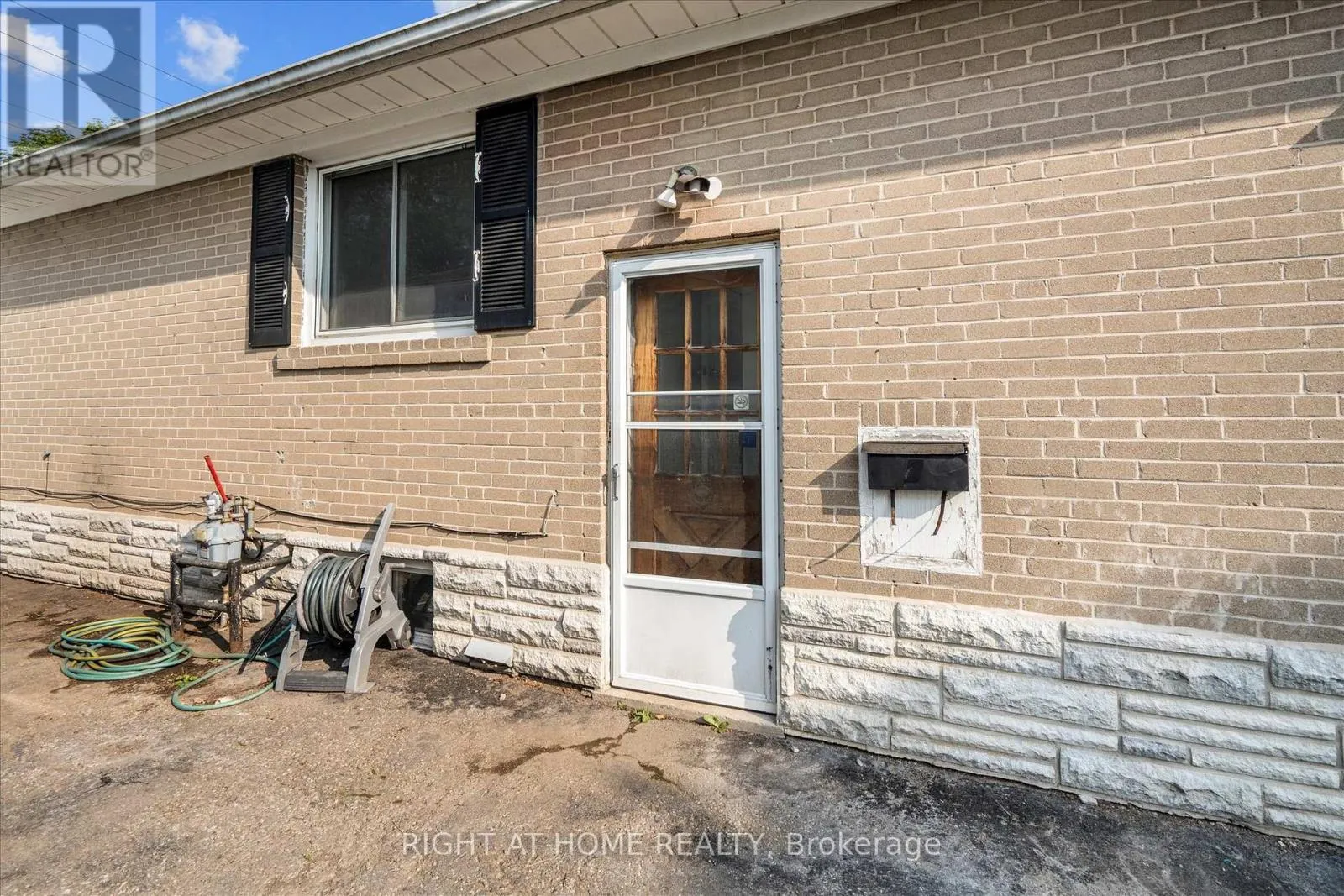 7 TULLOCH DRIVE