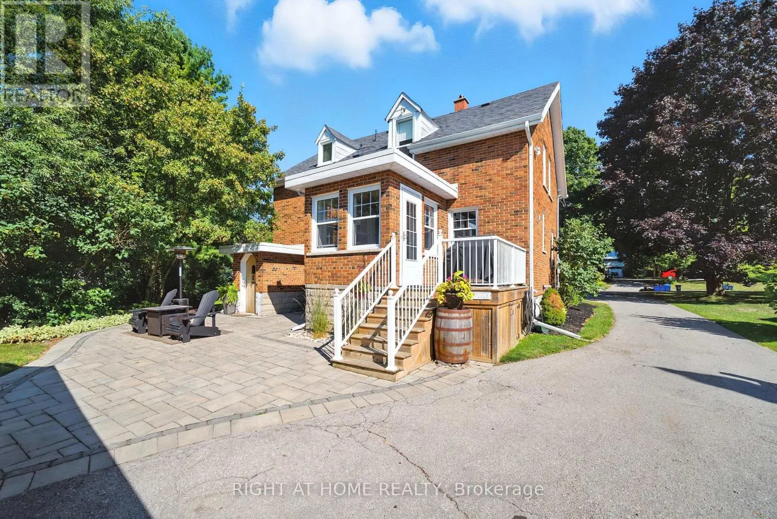 675 MYRTLE ROAD W