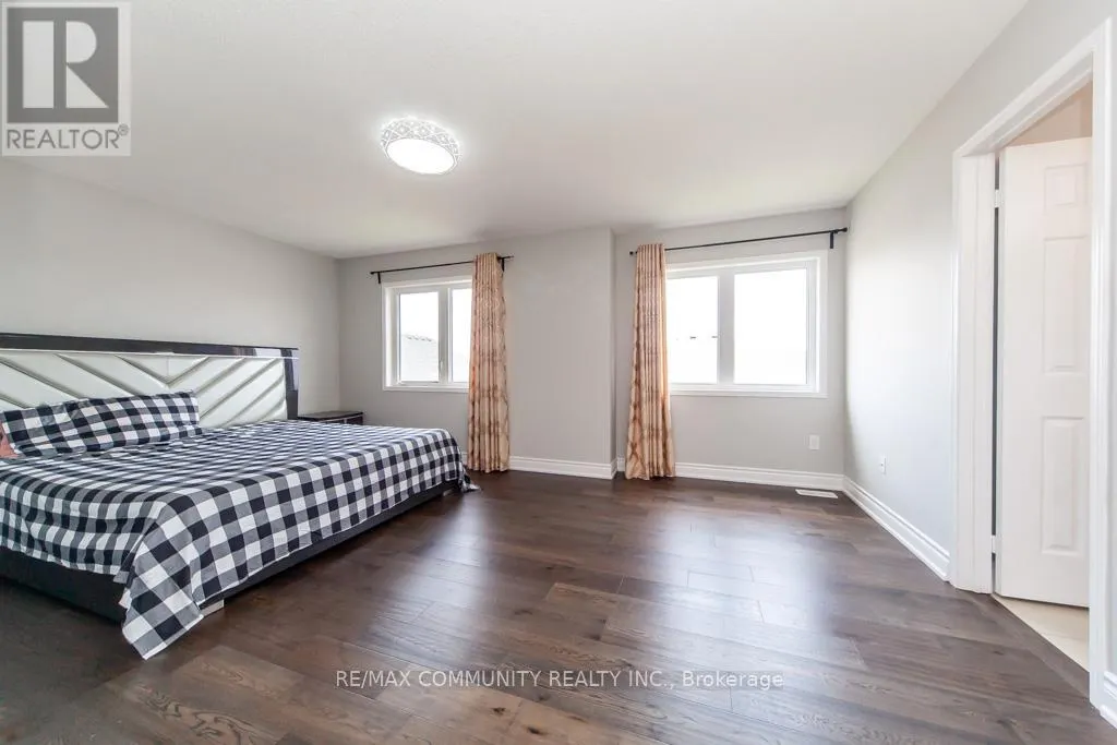 24 RAITHBY CRESCENT