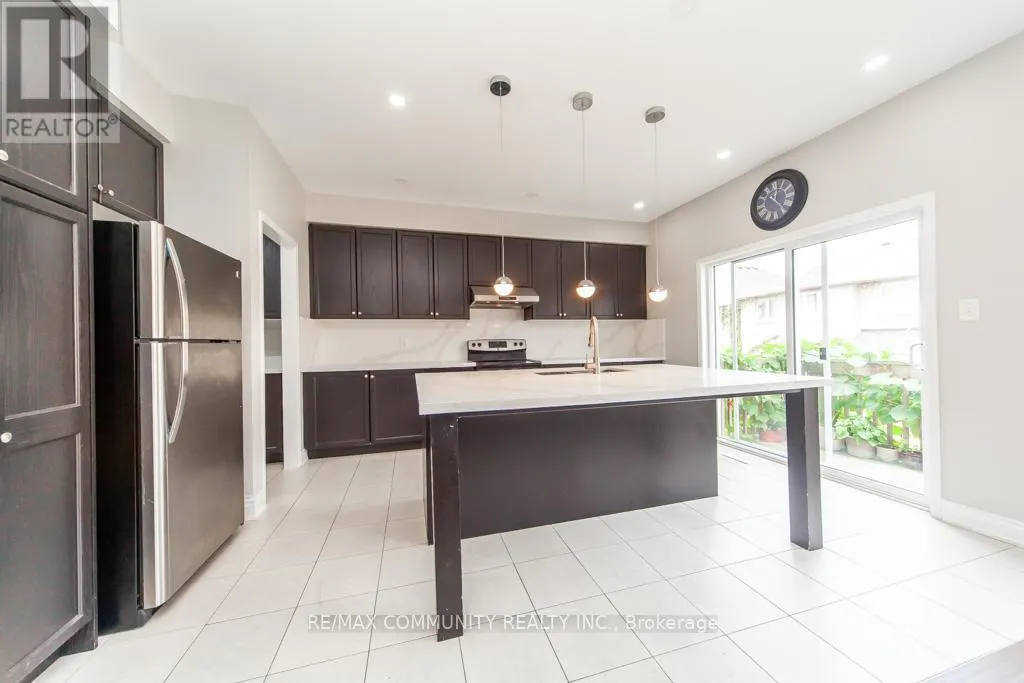 24 RAITHBY CRESCENT