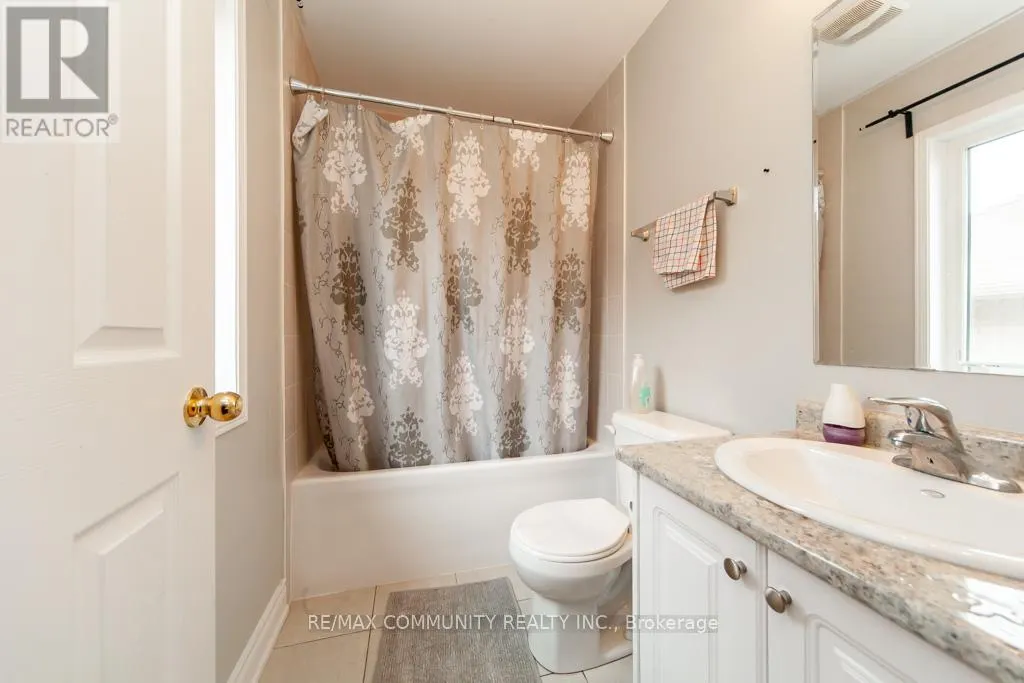 24 RAITHBY CRESCENT