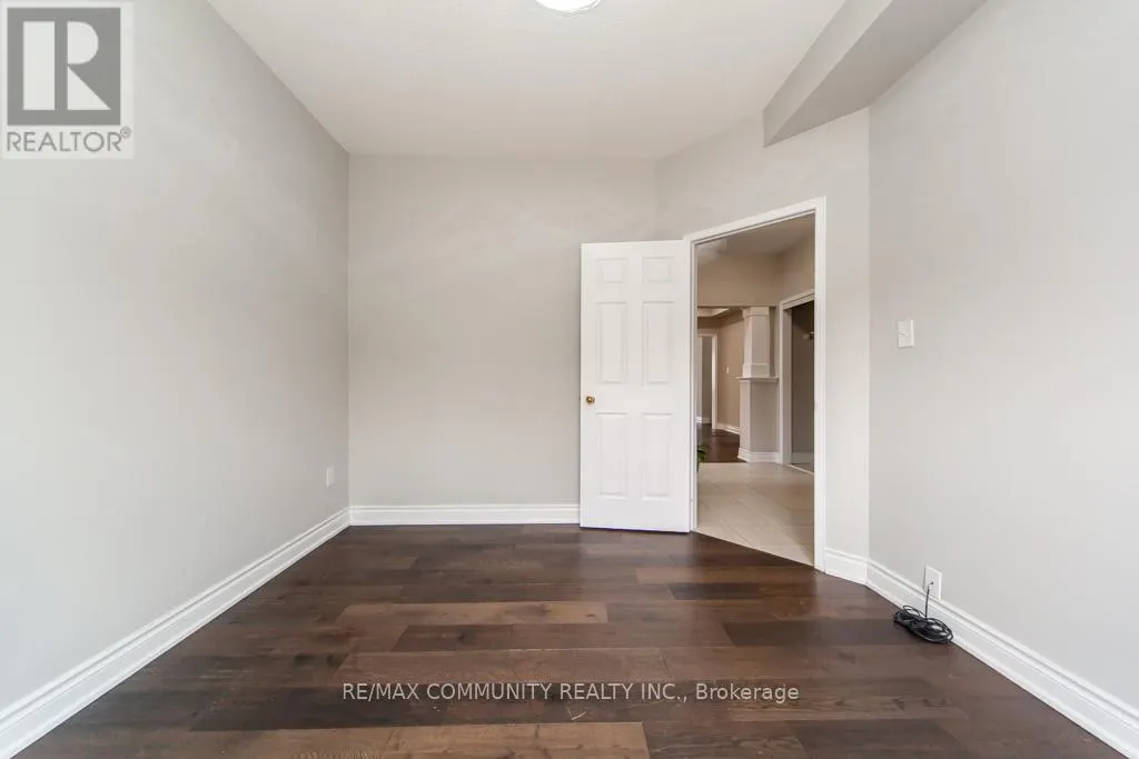 24 RAITHBY CRESCENT
