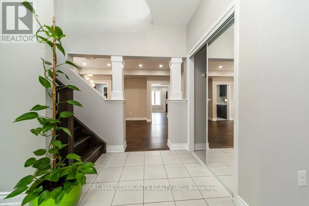 24 RAITHBY CRESCENT