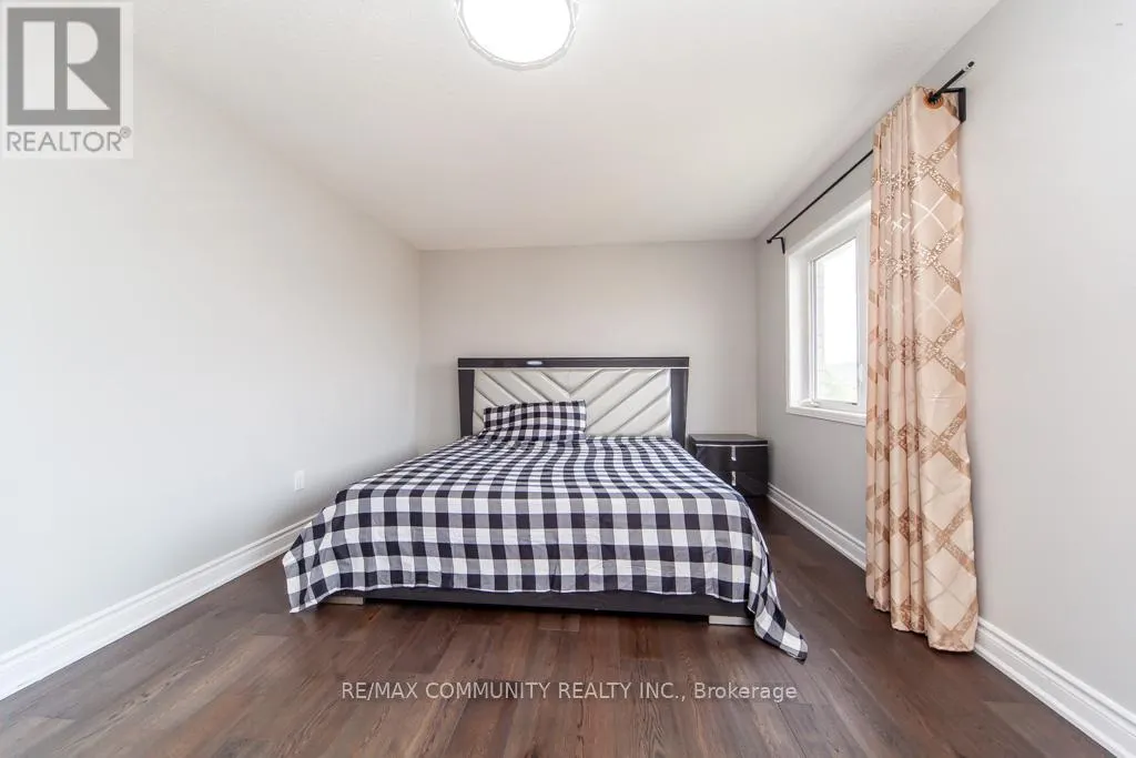 24 RAITHBY CRESCENT