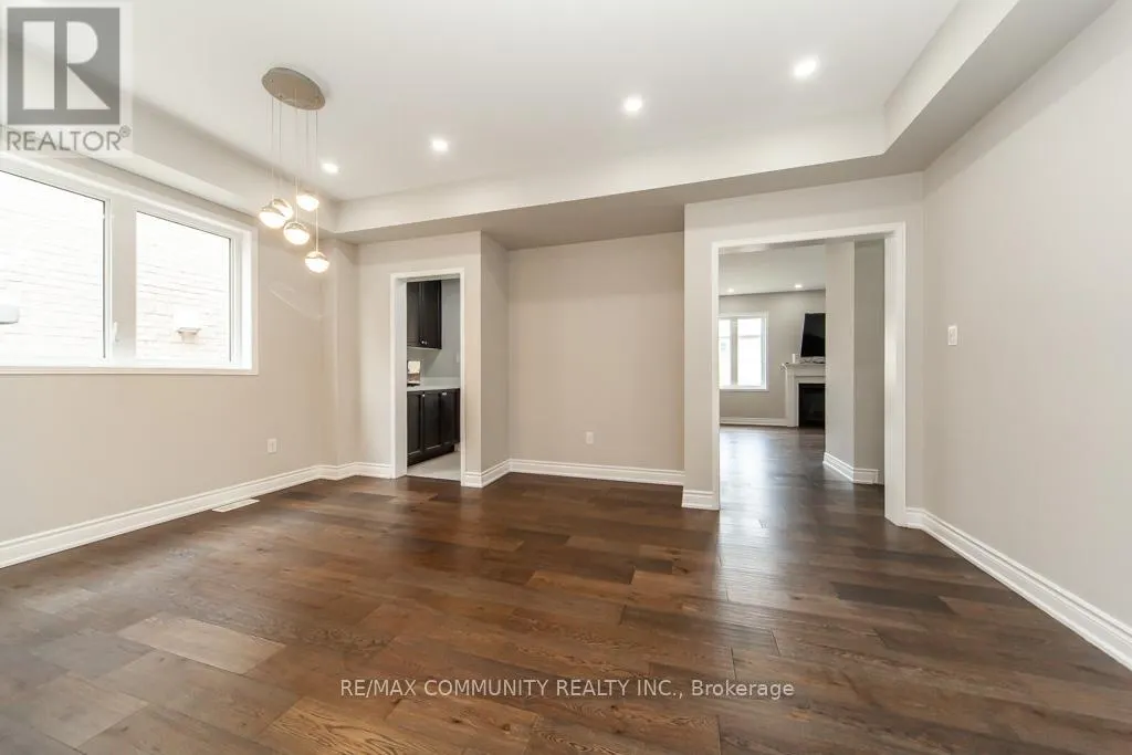 24 RAITHBY CRESCENT
