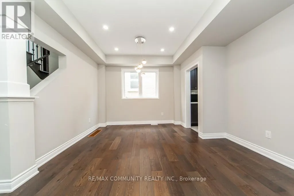 24 RAITHBY CRESCENT