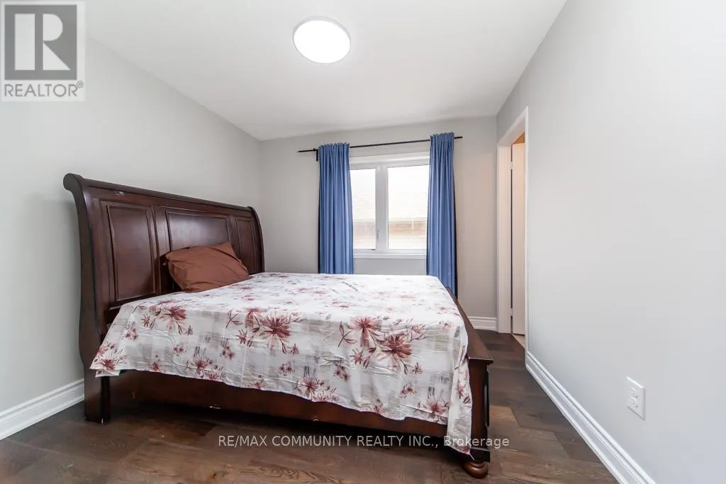 24 RAITHBY CRESCENT
