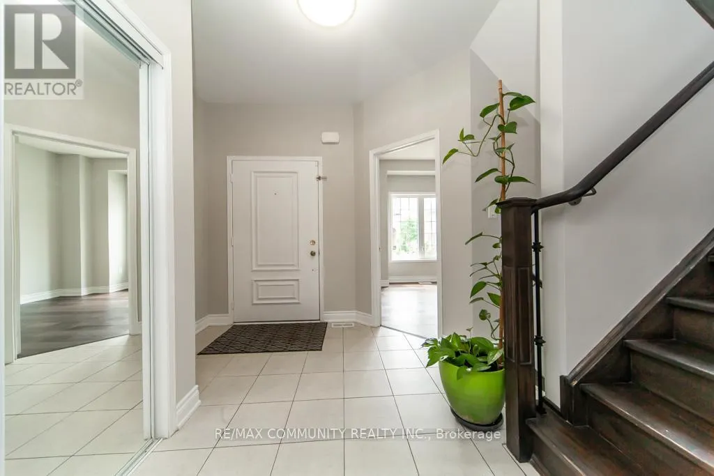 24 RAITHBY CRESCENT