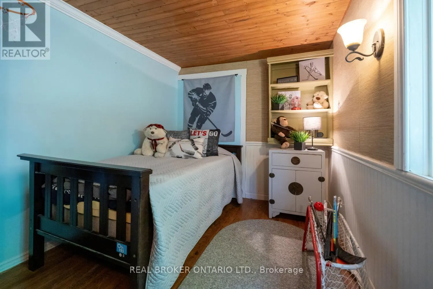 126 PINE POINT LANE