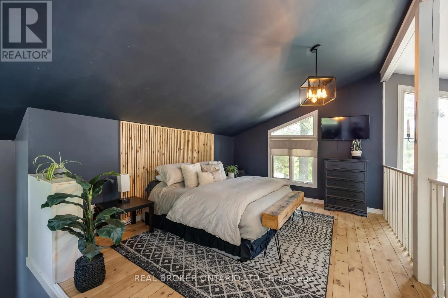 126 PINE POINT LANE