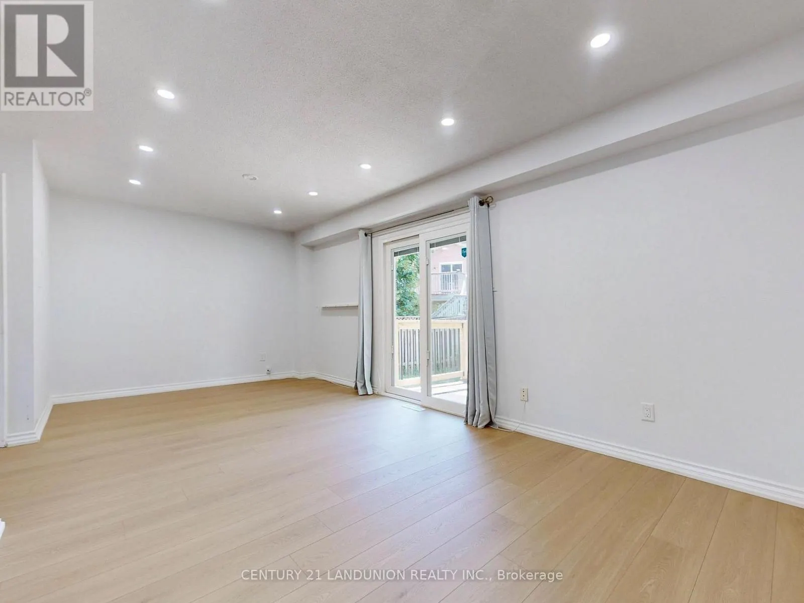 46 DEVERILL CRESCENT