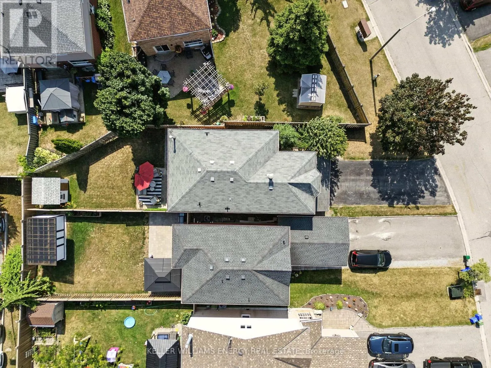 9 GLEN RAY COURT