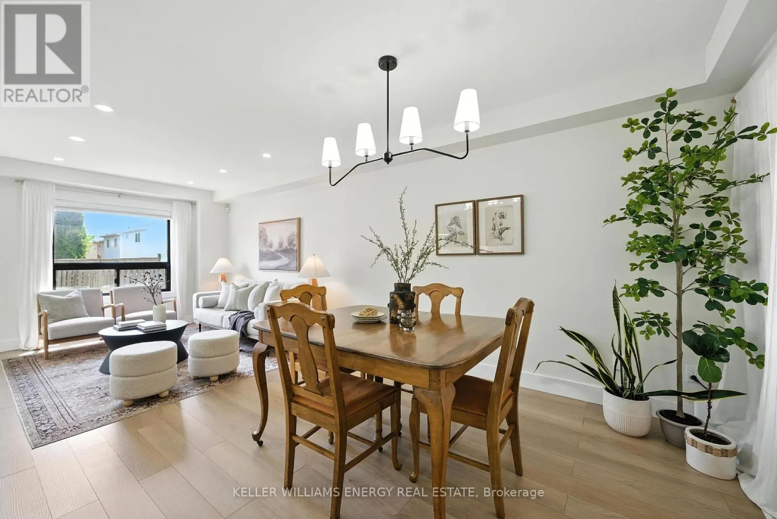 9 GLEN RAY COURT