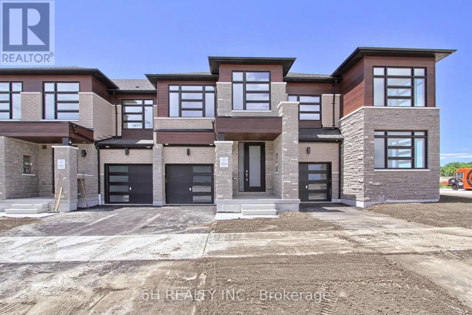 2616 HIBISCUS DRIVE