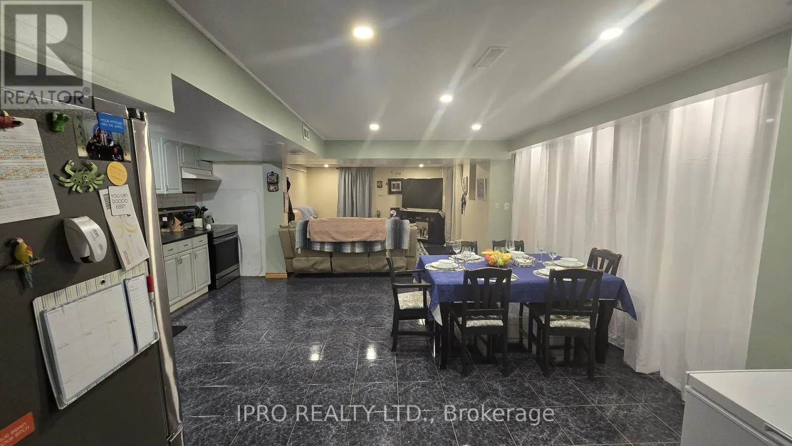 35 SAYOR DRIVE
