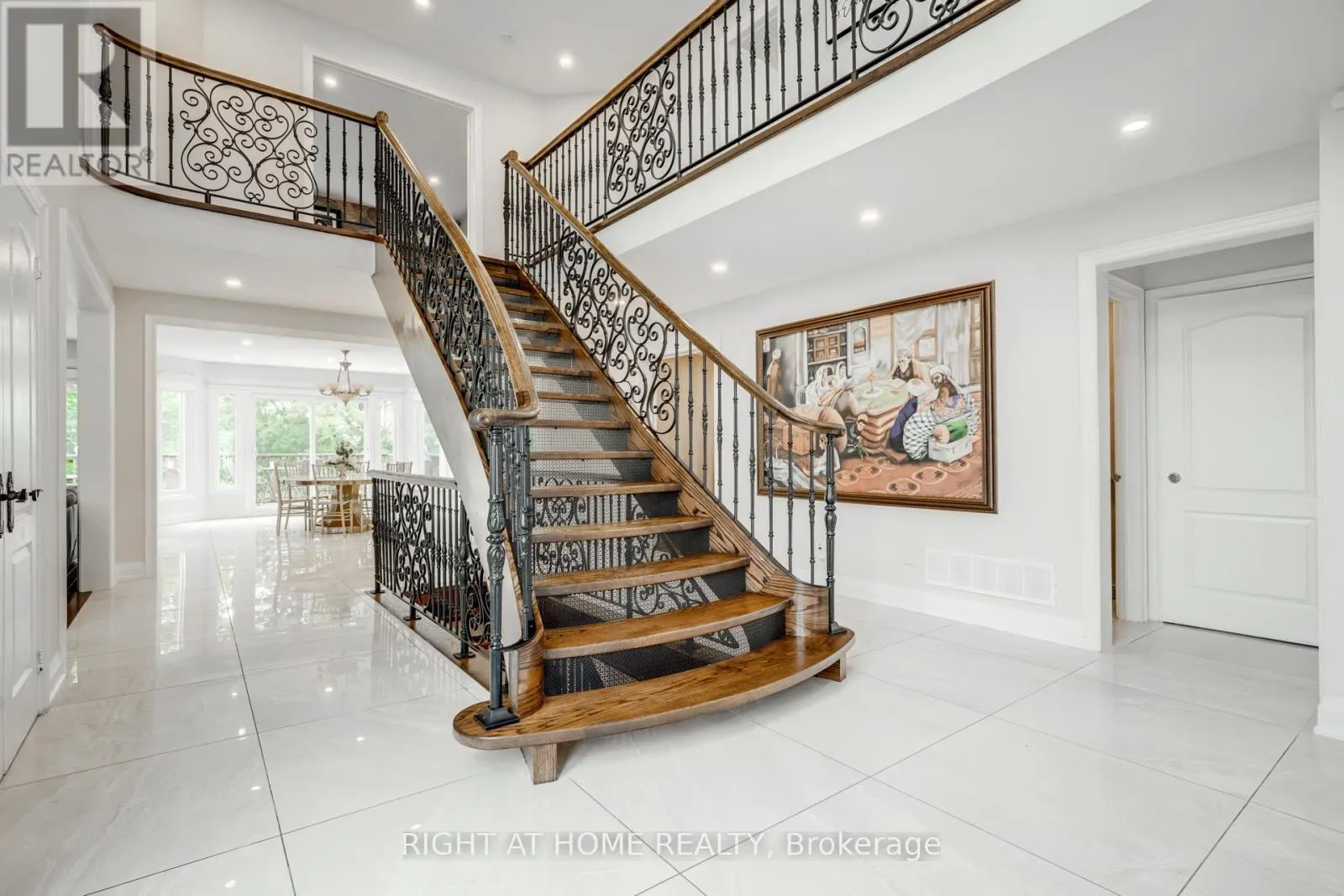 35 SAYOR DRIVE
